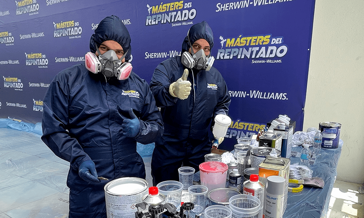 Grupo de asistentes en capacitación